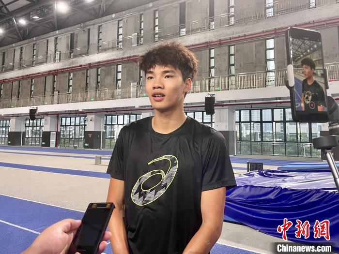 广西17岁小将曾克理以10